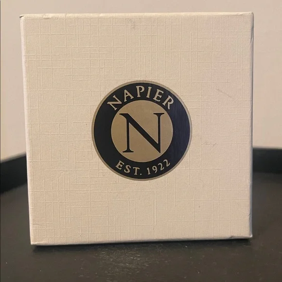 π NWT Vintage Napier Easter Basket Brooch - Picture 7 of 9